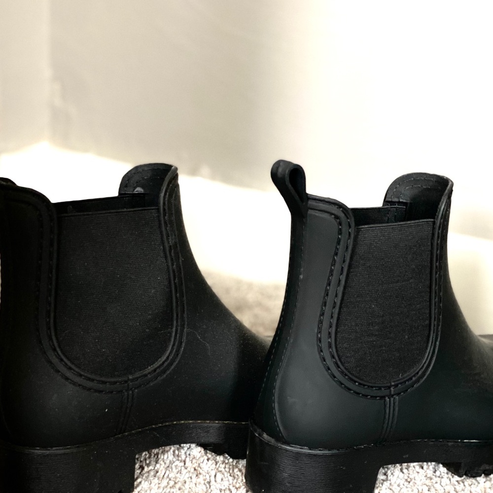 Chelsea booties - Picture 3 of 3